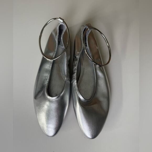 Jeffrey Campbell Tippy Ballet Flats Silver 8.5 - Picture 3 of 10